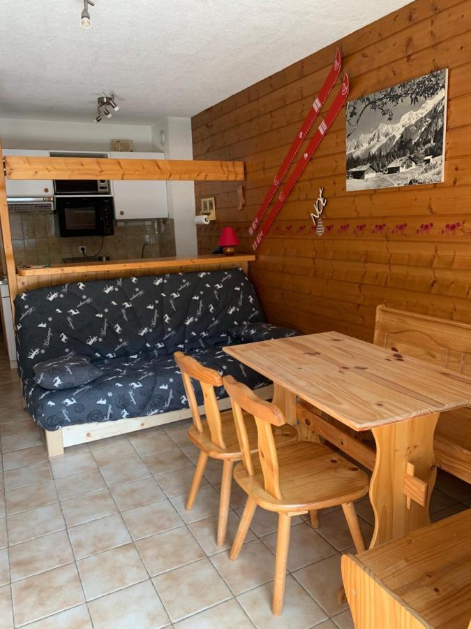 155 Piste Dans Mon Canape Châtel Exteriér fotografie