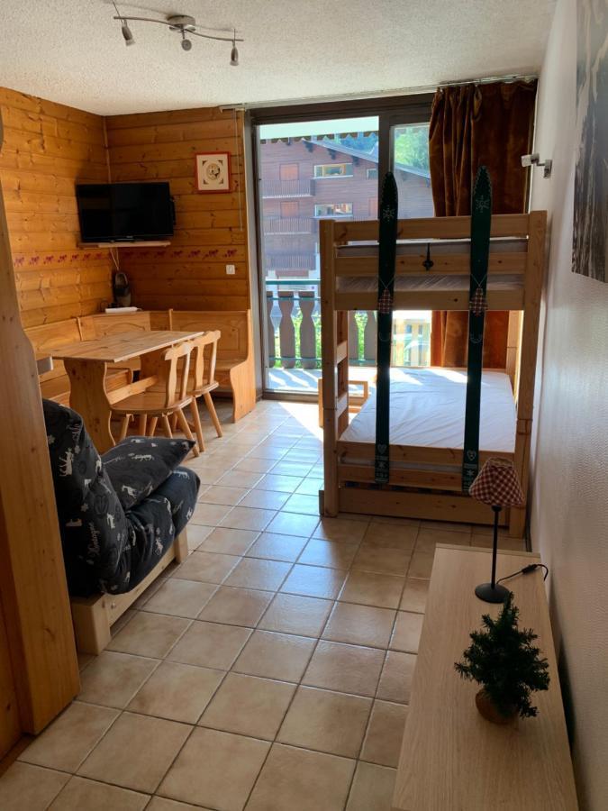 155 Piste Dans Mon Canape Châtel Exteriér fotografie