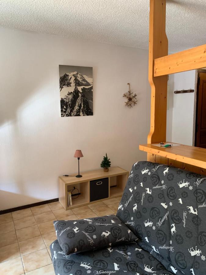 155 Piste Dans Mon Canape Châtel Exteriér fotografie